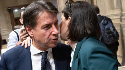 Copertina di Conte: “Senza primarie, i miei mi sputano. Gli elettori M5s non votano altri leader? Peggio se mi faccio fa parte”