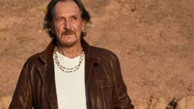 Copertina di “Un infarto fulminante porta il mio architetto in coma per 9 minuti, poi torna alla vita tra lo scetticismo dei medici con proprietà taumaturgiche”: così Andrea Mingardi