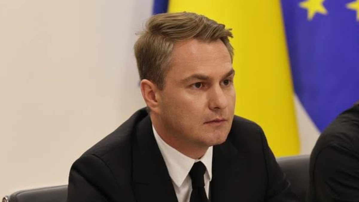 ucraina inchiesta sui finti call center si dimette il procuratore generale kravchenko cade un8217altra pedina del cerchio di zelensky da Ilfattoquotidiano.it ucraina inchiesta sui finti call center si dimette il procuratore generale kravchenko cade un8217altra pedina del cerchio di zelensky