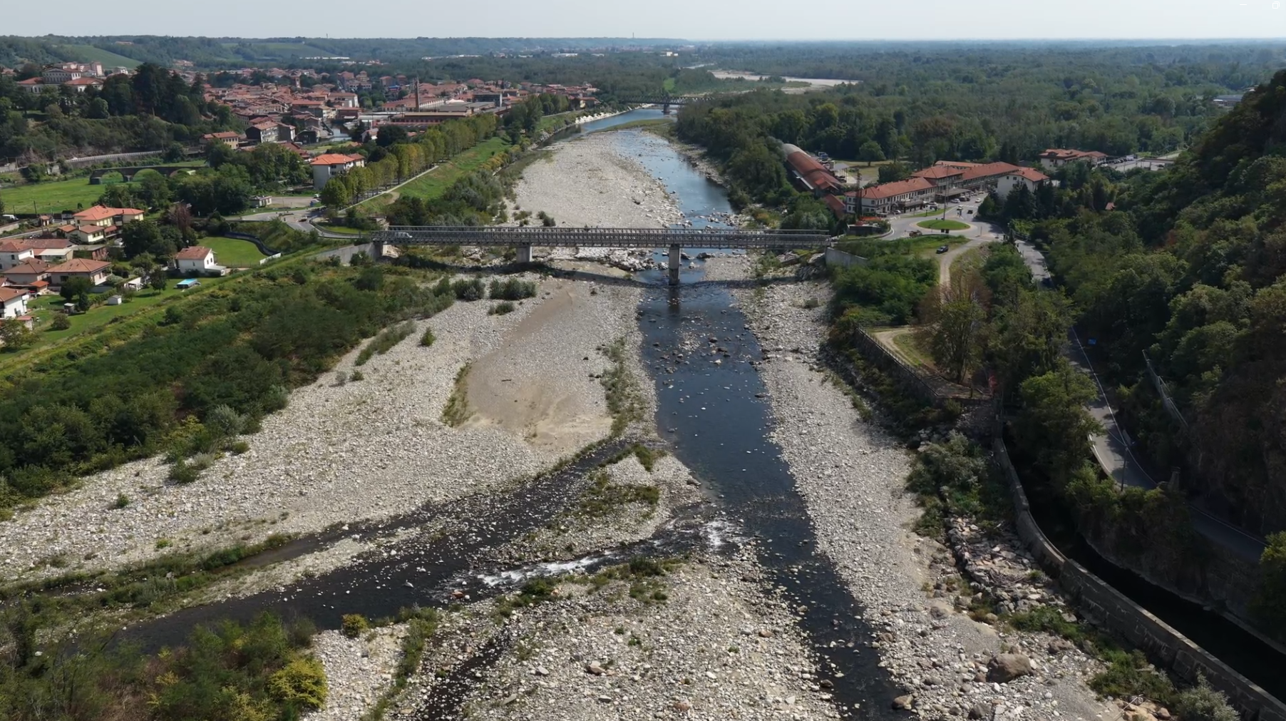 siccit224 il fiume sesia irriconoscibile le immagini video girate da un drone da Ilfattoquotidiano.it siccit224 il fiume sesia irriconoscibile le immagini video girate da un drone