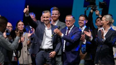 Copertina di AfD è l’ennesimo prodotto della ricetta populista: semplificare i problemi e pure le soluzioni