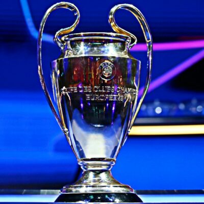 Copertina di Ricomincia la Champions League dal montepremi d’oro: sette favorite, le italiane rischiano (di nuovo) di fare da comparsa | Il commento