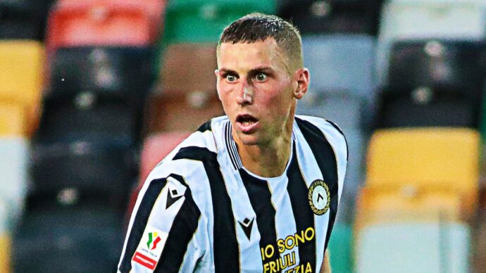 Jakub Piotrowski si deve operare al cuore: il centrocampista dell’Udinese ha “un’aritmia cardiaca”