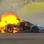 Copertina di “Sono ancora vivo stasera, grazie a un uomo. Loek Hartog”: si ferma e salva il collega intrappolato nell’auto in fiamme – Video