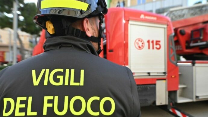 Crolla il balcone di casa, muore la proprietaria a Mazara del Vallo. Tre famiglie sgomberate