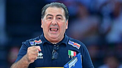 Copertina di Europei di volley maschile 2026, l’Italia di De Giorgi arriva da campione del mondo in carica. Oggi la sfida alla Svezia in piazza del Plebiscito | La guida