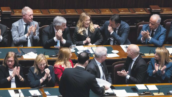 Non basta la nuova porcata: la vogliono pure con la fiducia…
