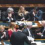 Copertina di Non basta la nuova porcata: la vogliono pure con la fiducia…