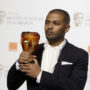 Copertina di Noel Clarke incriminato per sei reati a sfondo sessuale. L’attore di “Doctor Who” finisce in tribunale 