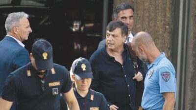 Copertina di Ranucci, la verità sulla bomba: ora i pm indagano sugli affari di Lavitola