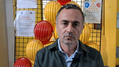 Copertina di De Palma (Fiom): “Per l’Ilva serve un socio pubblico. Urso? Se alle parole corrispondessero posti di lavoro, avremmo più occupati che abitanti”
