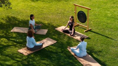 Copertina di Appena rientrato dalle ferie e già vorresti fuggire? Prova la mindfulness: ecco cos’è e quali sono i benefici su ansia e stress