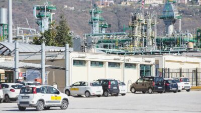 Copertina di “Più gas e greggio italiani”: la barzelletta lunga 4 anni