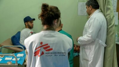 Copertina di Emergenza 30 operatori di msf resistono  a Mocha