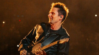 Copertina di Meta lancia la sua Intelligenza Artificiale “Muse” e la band cambia nome sui social: il curioso caso che coinvolge il gruppo di Matt Bellamy