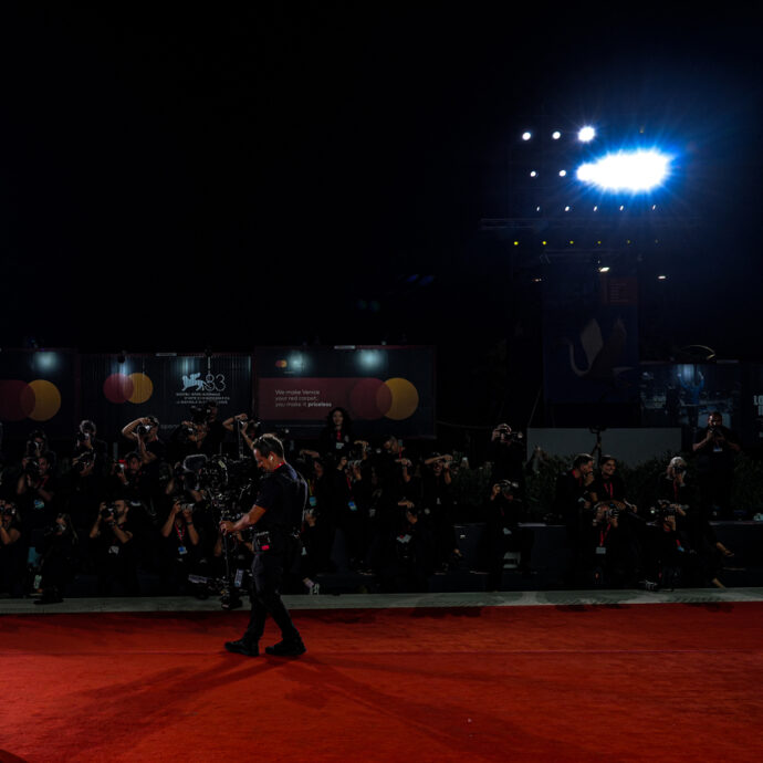 “Io, sconosciuta sul red carpet di Venezia 83, vi racconto il dietro le quinte del tappeto rosso della Mostra del Cinema”