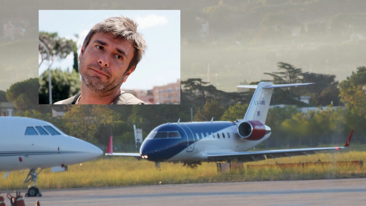https://st.ilfattoquotidiano.it/wp-content/uploads/2026/09/12/Di-Battista_Aereo_collage-1200x675.jpg