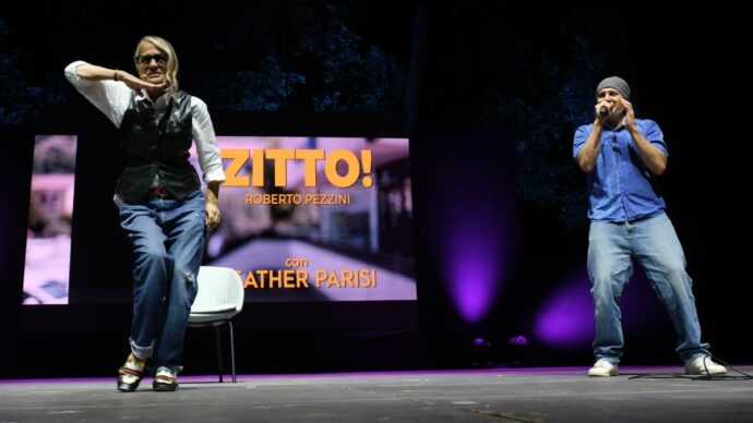 Heather Parisi e quella folata di anni Ottanta alla Festa del Fatto Quotidiano. Tra passi di danza e confessioni