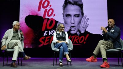 Copertina di Heather Parisi si racconta alla Festa del Fatto Quotidiano intervistata da Delbecchi e Ferrucci: rivedi l’incontro