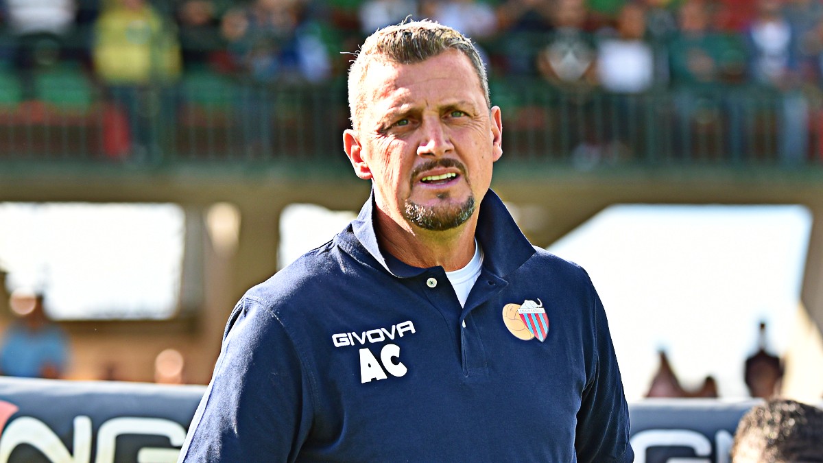 si accascia e perde i sensi durante una partita di padel paura per andrea camplone ex capitano del pescara da Ilfattoquotidiano.it si accascia e perde i sensi durante una partita di padel paura per andrea camplone ex capitano del pescara