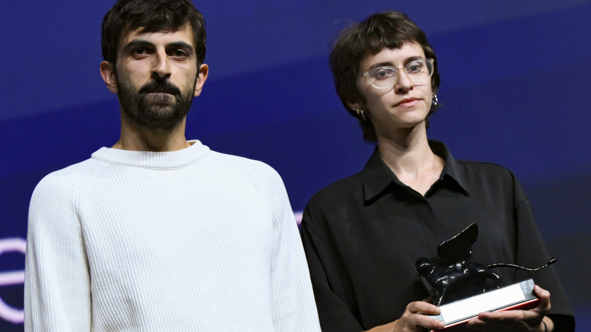 “Negare un crimine ne favorisce la persistenza”, i registi di Naza premiati a Venezia 83. “Contestano il film senza averlo visto”