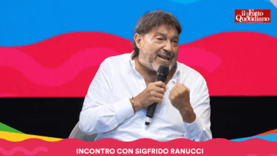 Copertina di Ranucci alla Festa del Fatto: “Io in politica? Voglio continuare a fare Report che è la cosa che dà più fastidio”