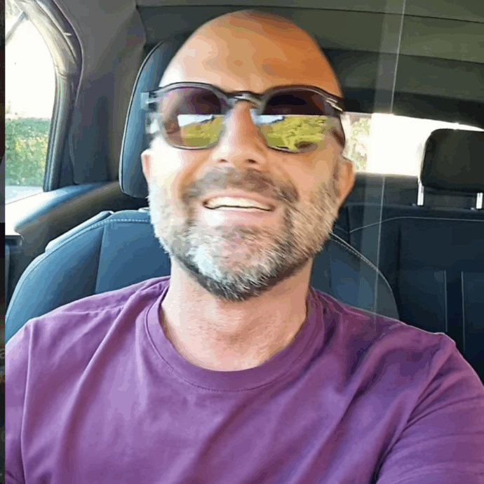 “Io minacciato e sotto scorta, per anni uscivo a fare le passeggiate solo durante Napoli-Juventus. Sapevo di essere riconoscibile da chi voleva aggredirmi, ho preso spintoni e schiaffi”: lo sfogo di Luca Abete