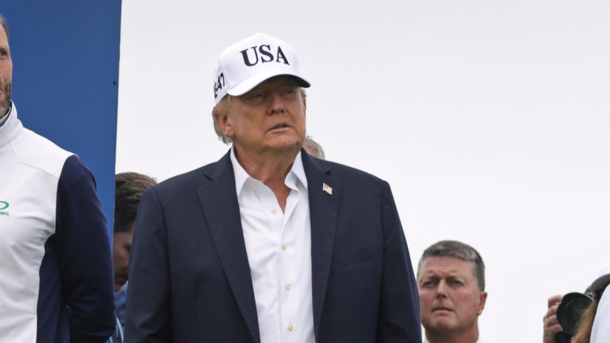 trump chi vince nell8217ia vince tutto e boccia l8217idea di rallentare lo sviluppo che propongono anthropic openai e anche musk da Ilfattoquotidiano.it trump chi vince nell8217ia vince tutto e boccia l8217idea di rallentare lo sviluppo che propongono anthropic openai e anche musk
