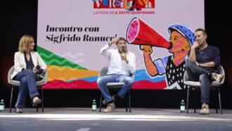 Copertina di Ranucci alla Festa del Fatto: “Agirò in giudizio contro la Rai, paghi chi ha responsabilità”. E su Lavitola: “Mai avuto interessi nei suoi affari”