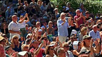 Festa del Fatto, Gomez cita Renzi e il pubblico rumoreggia. Conte: “Unitari non significa dare centralità a chi ha il 2%”