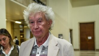Copertina di “Ci sarà una richiesta di proroga perché devono attendere la revisione di Alberto Stasi”, l’ex avvocato di Sempio sul delitto di Garlasco: “Lui e Sempio innocenti”