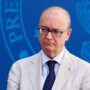 Copertina di Polizza sulla salute dei prof: 320 milioni