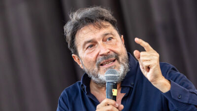 Copertina di Ranucci fa ricorso contro la Rai: chiesto il reintegro urgente alla guida di Report. “Allontanato per pressioni politiche”