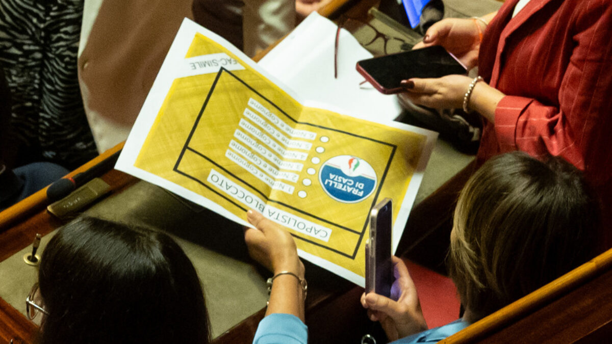 legge elettorale preferenze finte capilista bloccati senza alternanza di genere e scoglio firme tutte le contestate novit224 introdotte in senato da Ilfattoquotidiano.it legge elettorale preferenze finte capilista bloccati senza alternanza di genere e scoglio firme tutte le contestate novit224 introdotte in senato