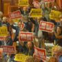 Copertina di Il Senato approva la legge elettorale: 113 sì e 71 no. Ora torna alla Camera. M5s: “È legge truffa”. Pd: “Cambiano le regole per paura di perdere”