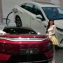 Copertina di Cina, nel 2030 elettriche e ibride saranno il 70% del mercato