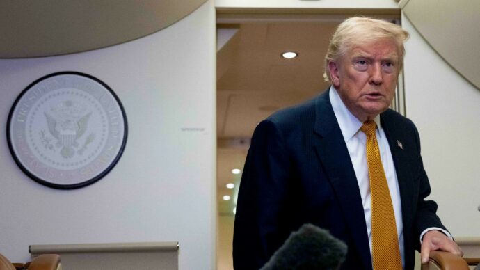 Trump al midterm arriva pieno di guai. Dall’Iran  ai tassi alla Corte suprema