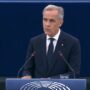 Copertina di Carney davanti al Parlamento europeo: “Ue e Canada non sono alleati di comodo, insieme siamo più forti”