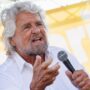Copertina di Grillo anti-Conte, Stroppa lo elogia: “Parlò per primo di robot e green”