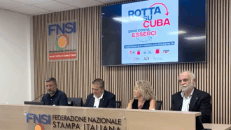 Copertina di Carovana italiana in partenza per Cuba per “rompere il blocco statunitense”