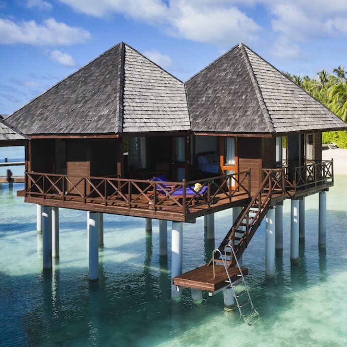 Maldive in bassa stagione, perché l’autunno é il momento giusto per partire: dal “mare stellato” da ammirare di notte alle mante, cosa vedere tra settembre e novembre