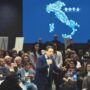 Copertina di Programma, la base 5S al voto: “Armare Kiev è un fallimento”