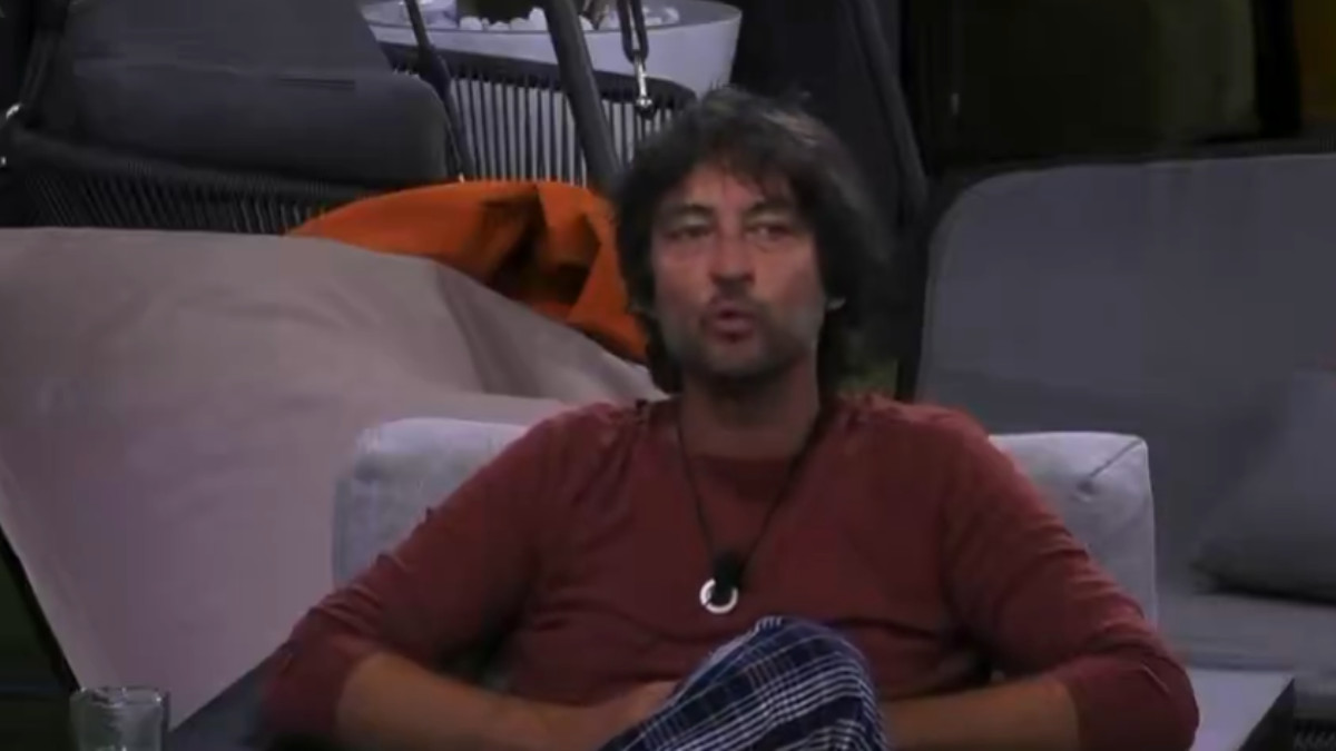 le scimmie sono scimmie e noi siamo uomini i pesci sono pesci8230 ma veramente continuamo a credere a queste stronzate simone annichiarico dice la sua su darwin nella casa del grande fratello tra critiche e ironie sui social da Ilfattoquotidiano.it le scimmie sono scimmie e noi siamo uomini i pesci sono pesci8230 ma veramente continuamo a credere a queste stronzate simone annichiarico dice la sua su darwin nella casa del grande fratello tra critiche e ironie sui social