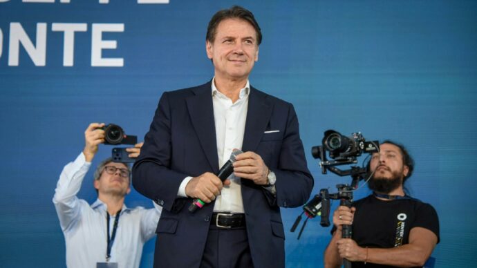 Nova, il M5S è già alle primarie: “Il leader va scelto dalla gente”