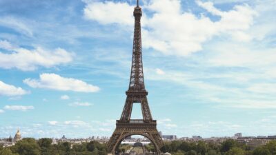 Copertina di Caos sicurezza  e manutenzione: a Parigi è crisi della Tour Eiffel