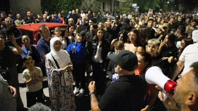 Ronde a Rozzano (Mi), indagine odio razziale