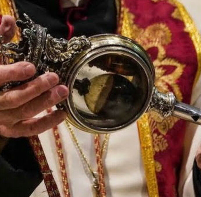 San Gennaro visto da “dentro”. Un “inviato speciale”, Francesco Imperiali di Francavilla della Deputazione della Cappella del Tesoro di San Gennaro. Sangue e lacrime. Il legame storico tra il Santo e Saturno