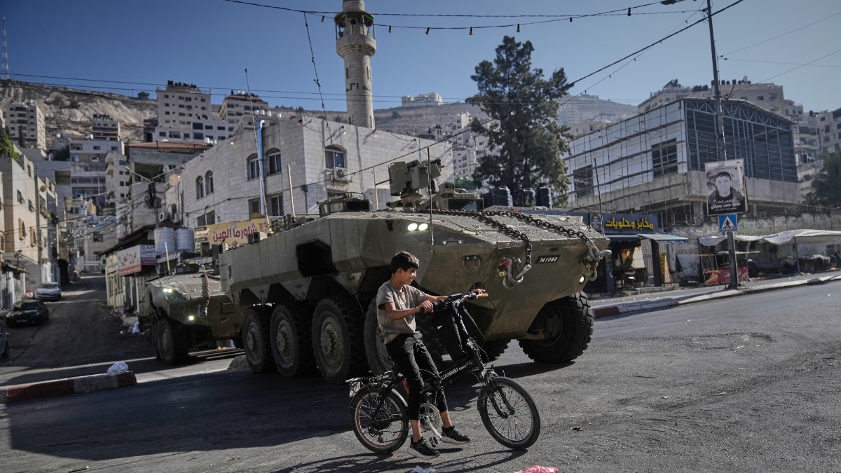 preti contro il genocidio torna in piazza cento sacerdoti in marcia a roma per i bambini palestinesi e libanesi uccisi da israele da Ilfattoquotidiano.it preti contro il genocidio torna in piazza cento sacerdoti in marcia a roma per i bambini palestinesi e libanesi uccisi da israele