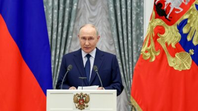 Copertina di Russia, attacco ucraino sul voto  Zelensky su X: “Vedrò Trump”