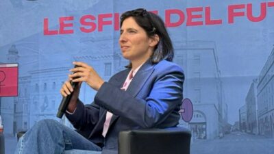 Copertina di Schlein: “Troveremo un compromesso sulle armi  per Kiev”